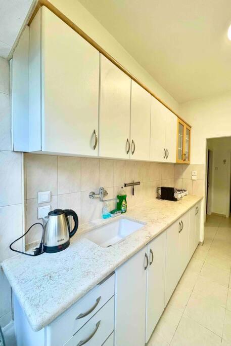 Rambam Apartment