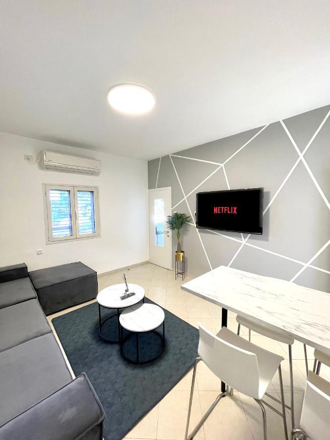 Rambam Apartment